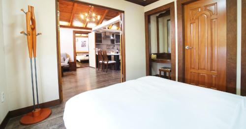 aewol parkhill village