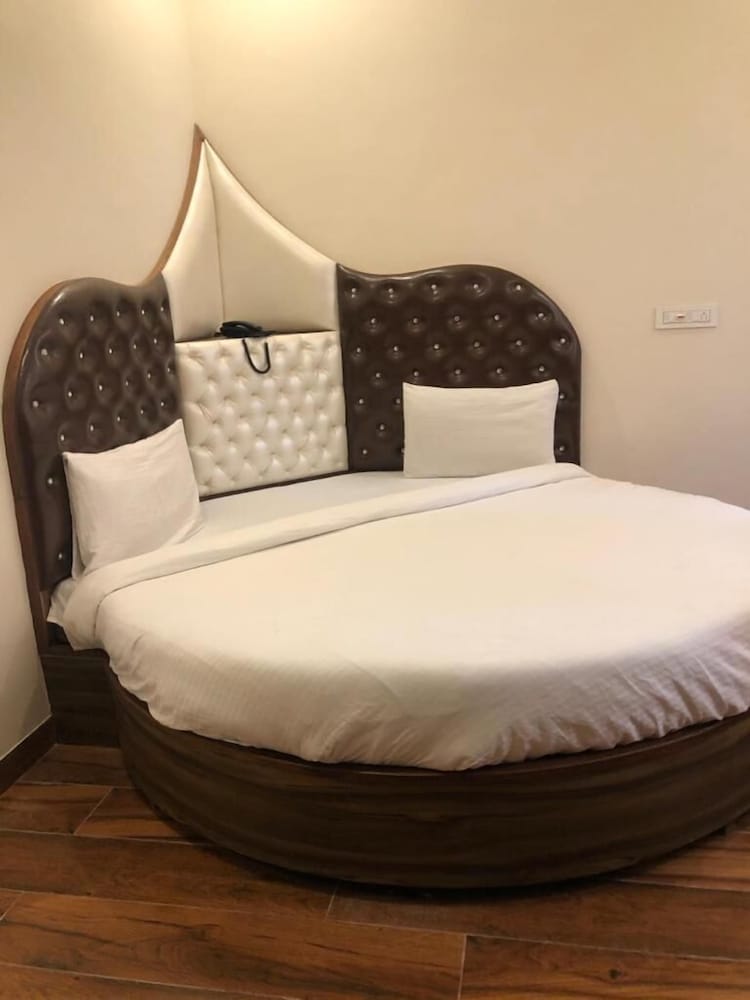 hotel western court
