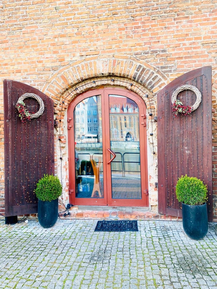 jess hotel krolewski gdansk old town