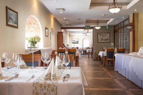 jess hotel krolewski gdansk old town