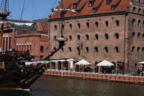 jess hotel krolewski gdansk old town