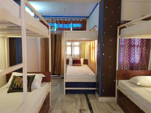 yogi guest house