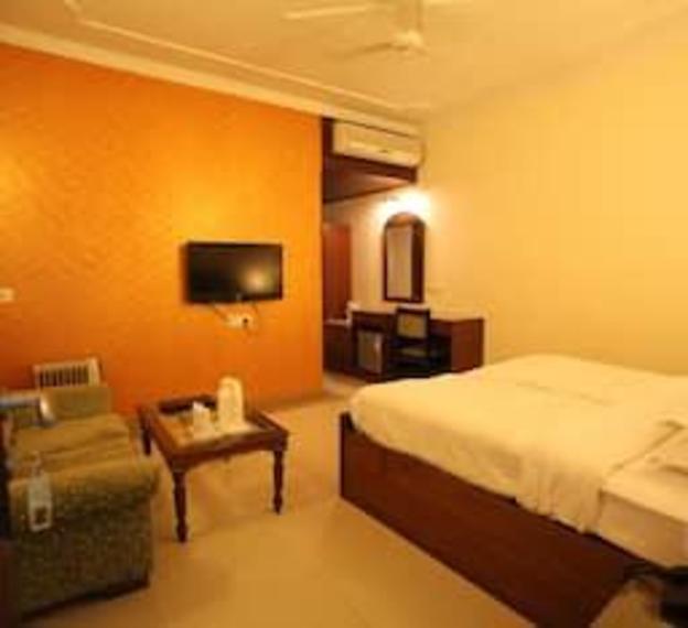 mahalakshmi palace hotel