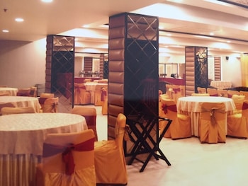 mahalakshmi palace hotel