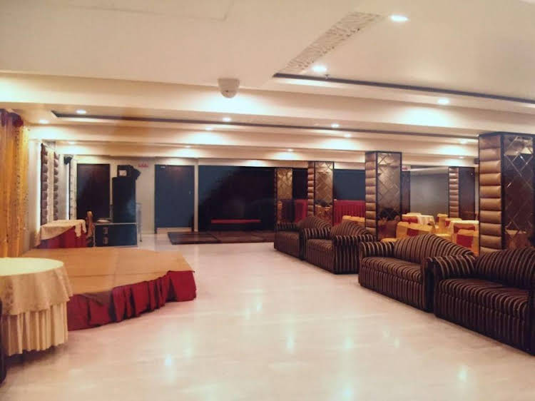 mahalakshmi palace hotel