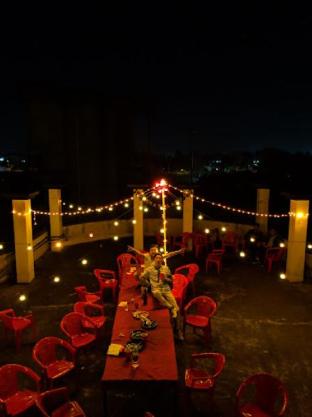 hotel niladrii palace