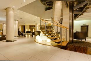 Protea Hotel By Marriott Johannesburg Wanderers,Illovo>>Farrarmere,4 star