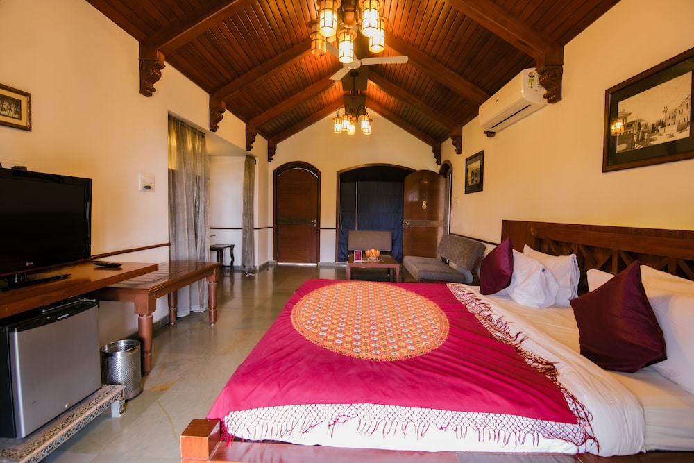 heritage khirasara palace