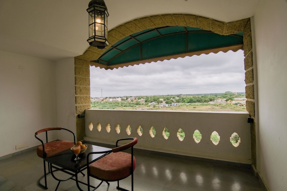 heritage khirasara palace