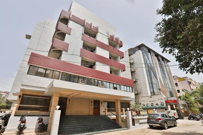 oyo 14411 hotel royal