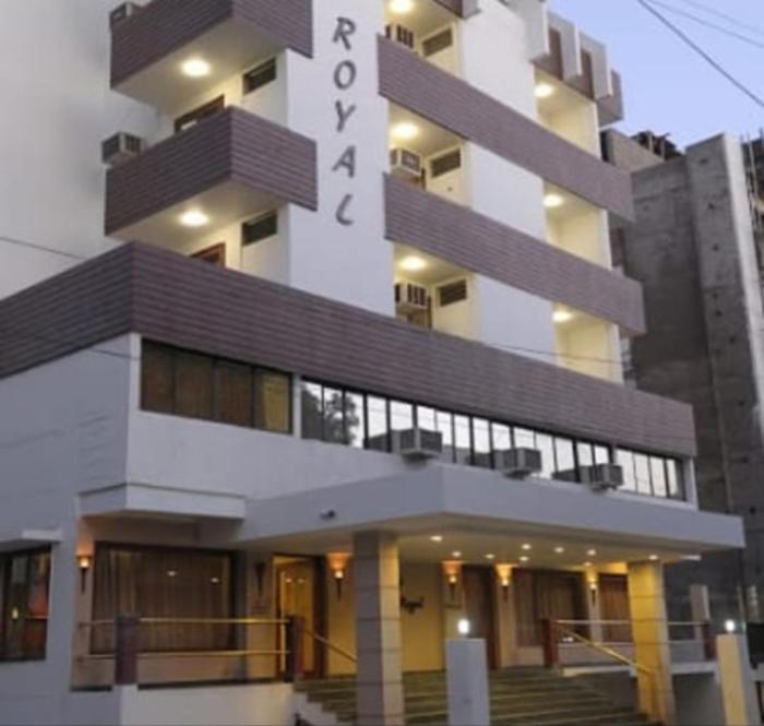 oyo 14411 hotel royal