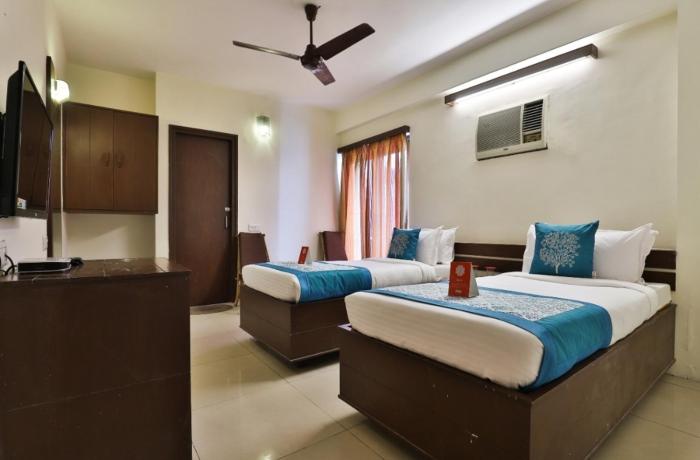 oyo 14411 hotel royal