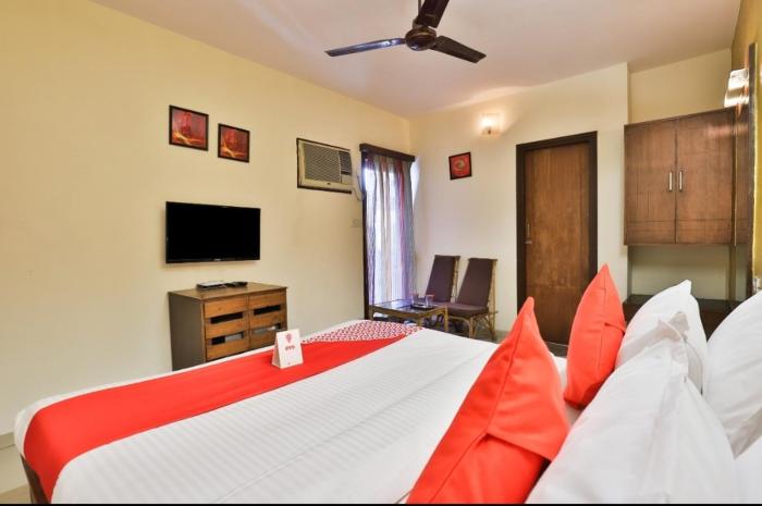 oyo 14411 hotel royal
