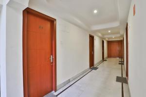oyo 14411 hotel royal