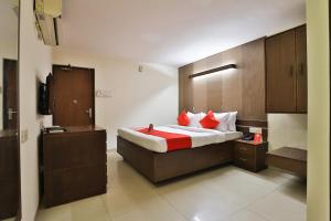 oyo 14411 hotel royal