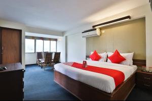 oyo 14411 hotel royal