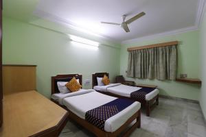 Spot On Hotel Hilltop,India>>Vadodara,2 star