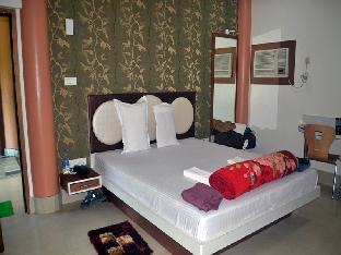 oyo 28412 green touch eco resort