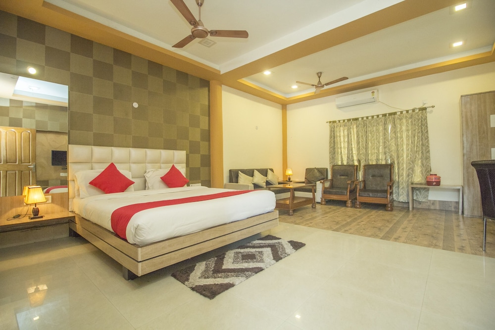 oyo 28412 green touch eco resort