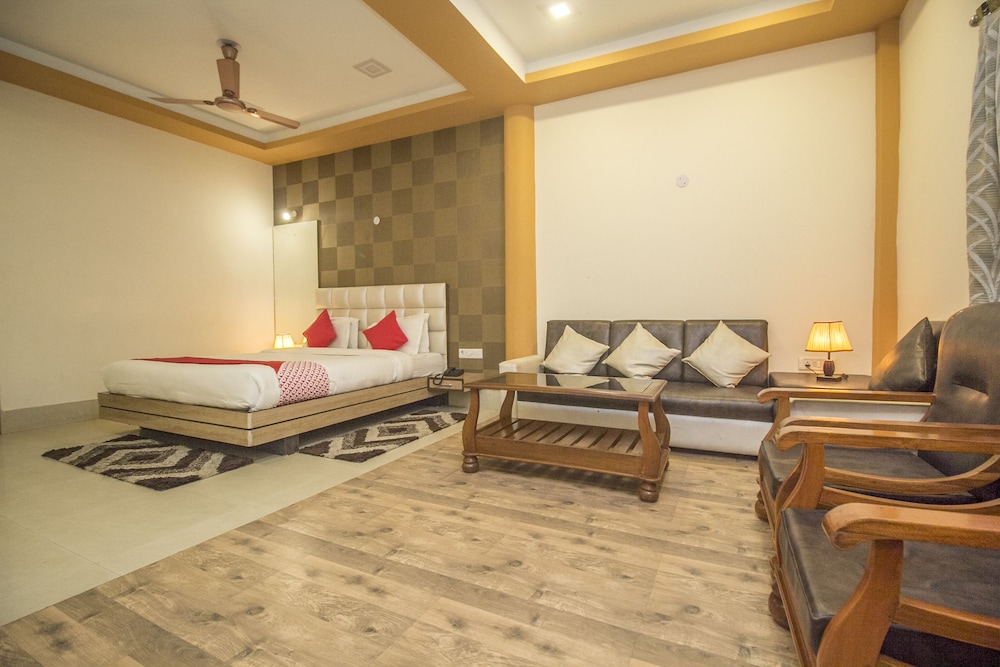 oyo 28412 green touch eco resort