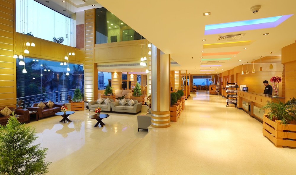 the quilon beach hotel and convention center