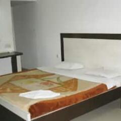 hotel amit regency