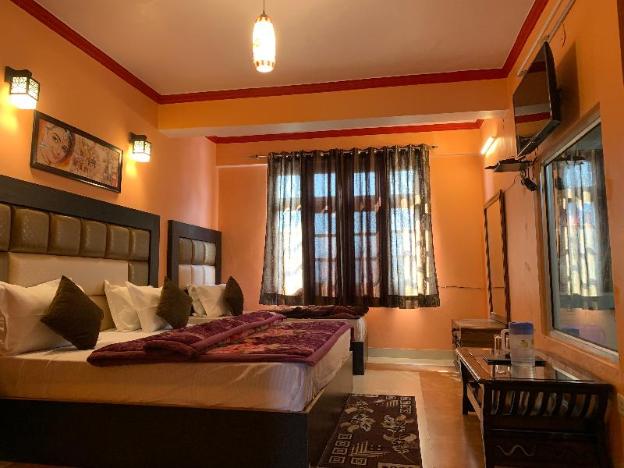 hotel rock stone