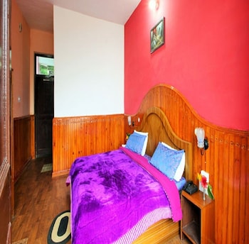 Hotel Sumit Kausani,Kausani>>Almora,3 star