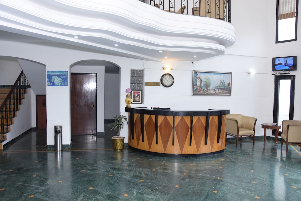 8fold pinecrest by larisa bhimtal