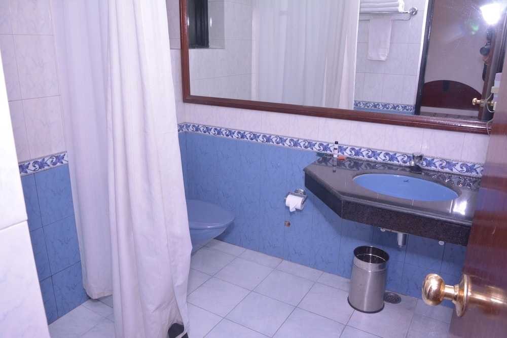 8fold pinecrest by larisa bhimtal