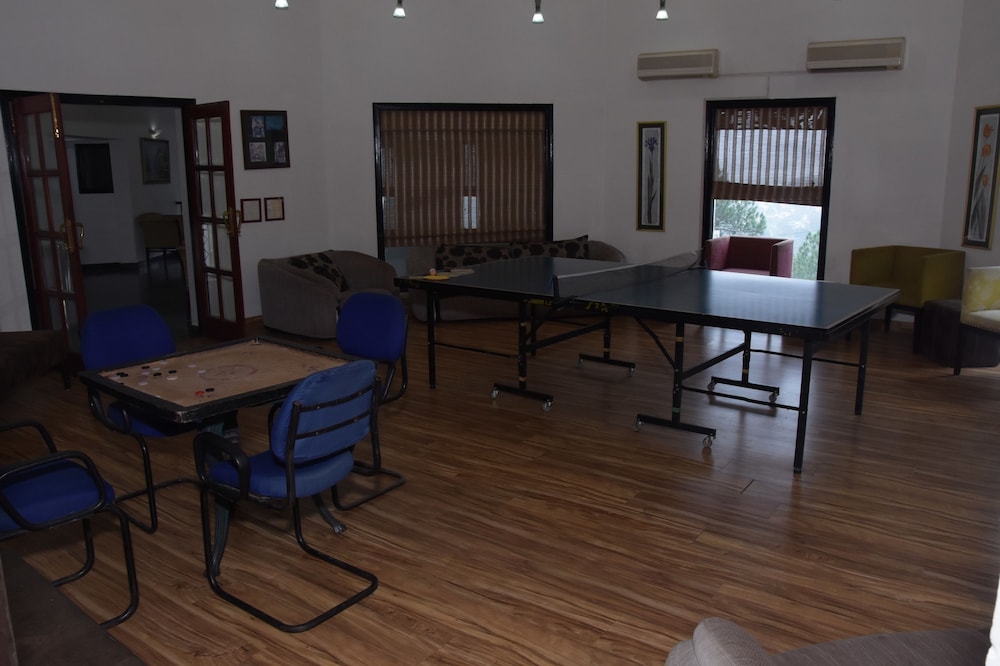 8fold pinecrest by larisa bhimtal