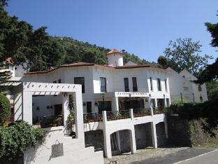 8fold pinecrest by larisa bhimtal