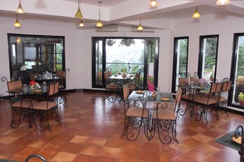 8fold pinecrest by larisa bhimtal