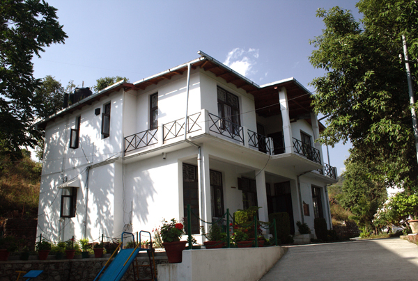 hotel maya regency bhimtal