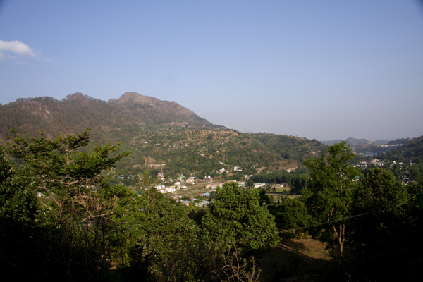 hotel maya regency bhimtal