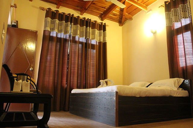 hotel maya regency bhimtal