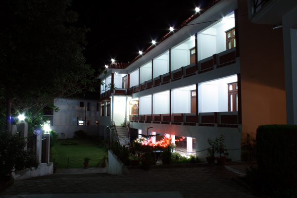 hotel maya regency bhimtal