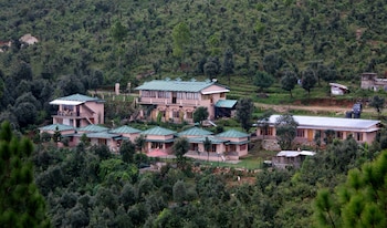 Parwati Resort A Luxury Himalaya View Resort In Patal Bhuvaneshwar