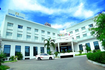 srm hotels