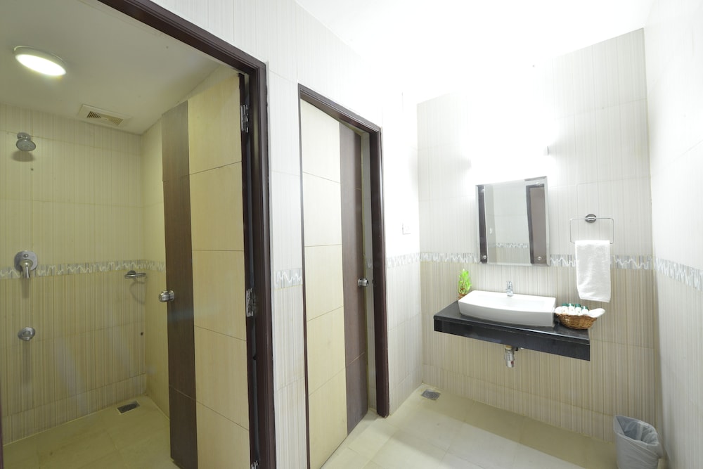 srm hotels