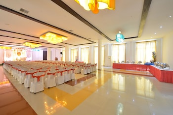 srm hotels