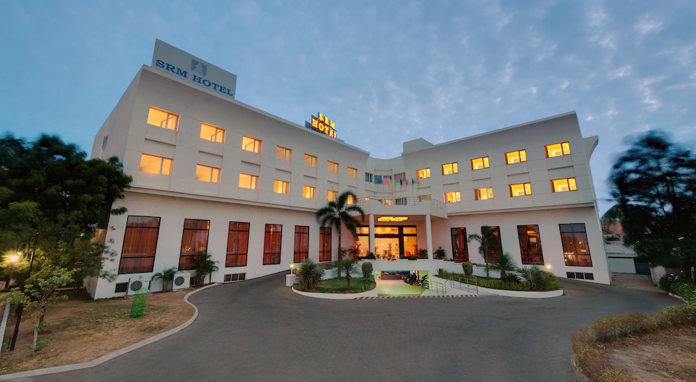 srm hotels