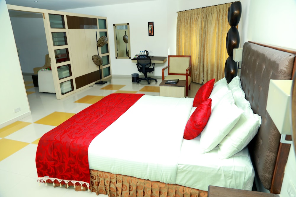 srm hotels