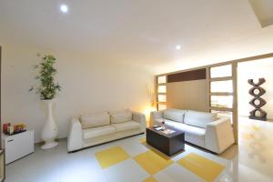 srm hotels