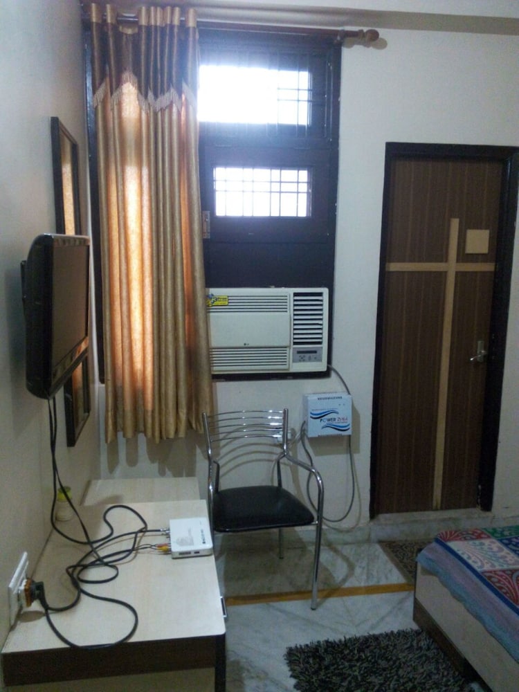 Karni Niwas,Pushkar>>Ajmer,3 star