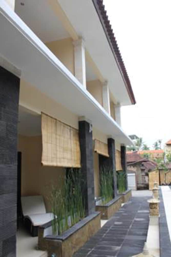 radha bali hotel