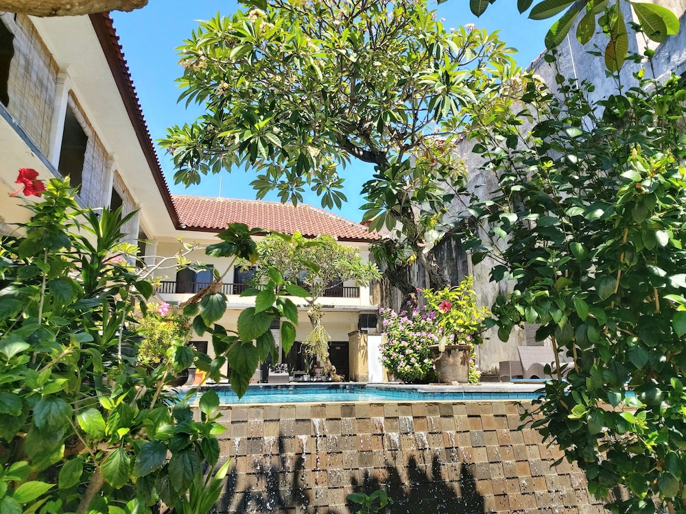 radha bali hotel