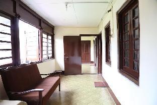 Lakshmi Guest House,Dal Lake>>Srinagar,1 star