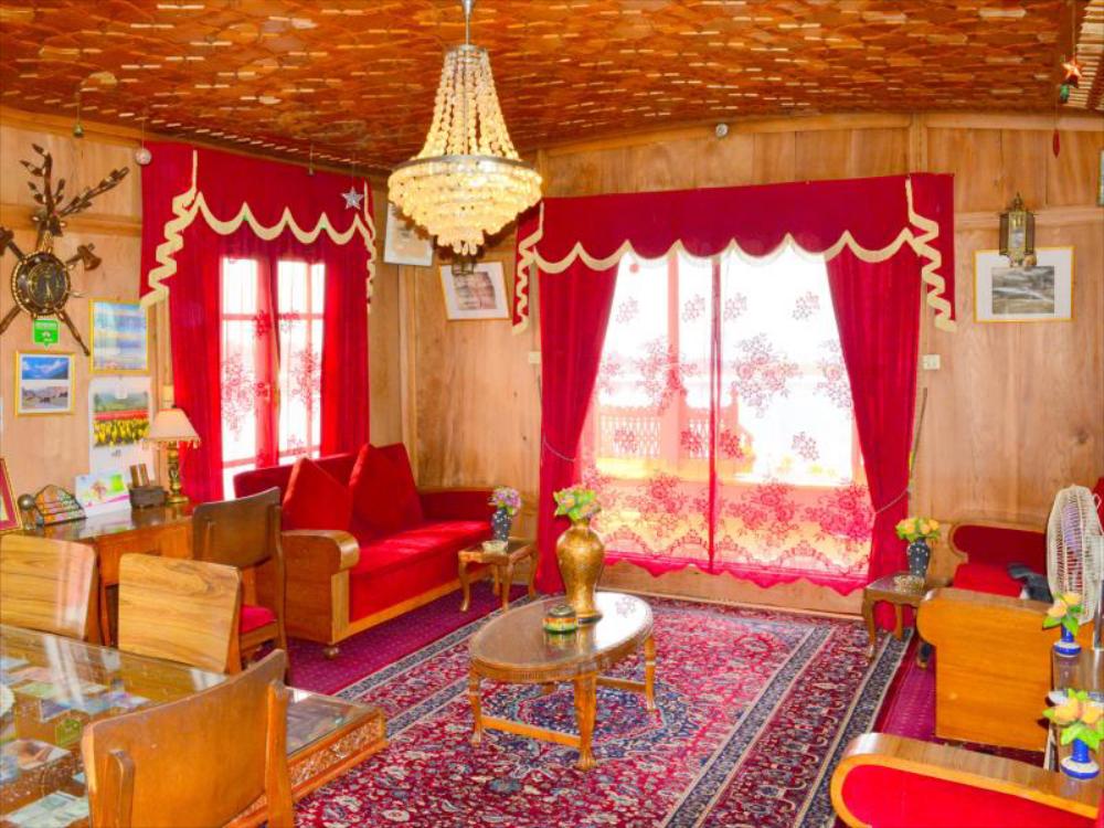 houseboat new golden flower