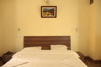 hotel curios all seasons